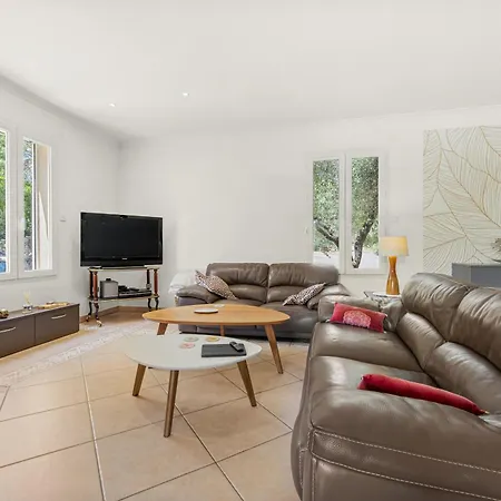 Villa Nimes