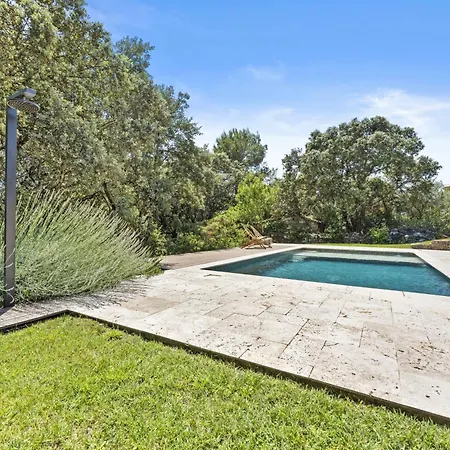 Villa Nimes